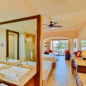 Junior Suite Ocean Front Premium Level